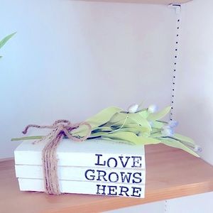 Spring farmhouse bookstack